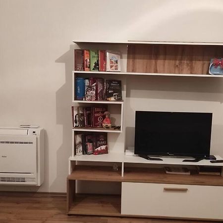 Modern Apartment In تيرانا المظهر الخارجي الصورة